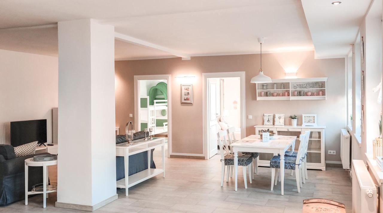 Ferienwohnung Fanny ドレスデン エクステリア 写真